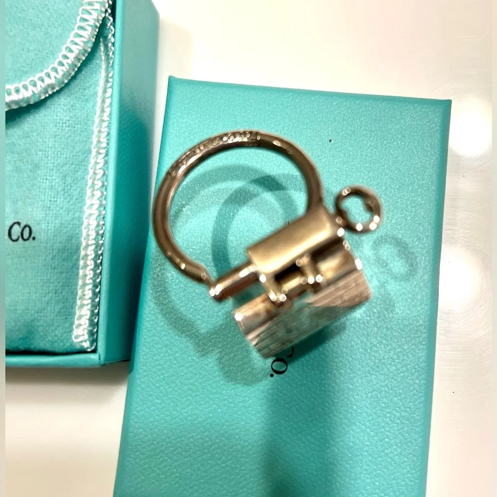 Tiffany & Co. Vintage House Keychain - Picture 4 of 4